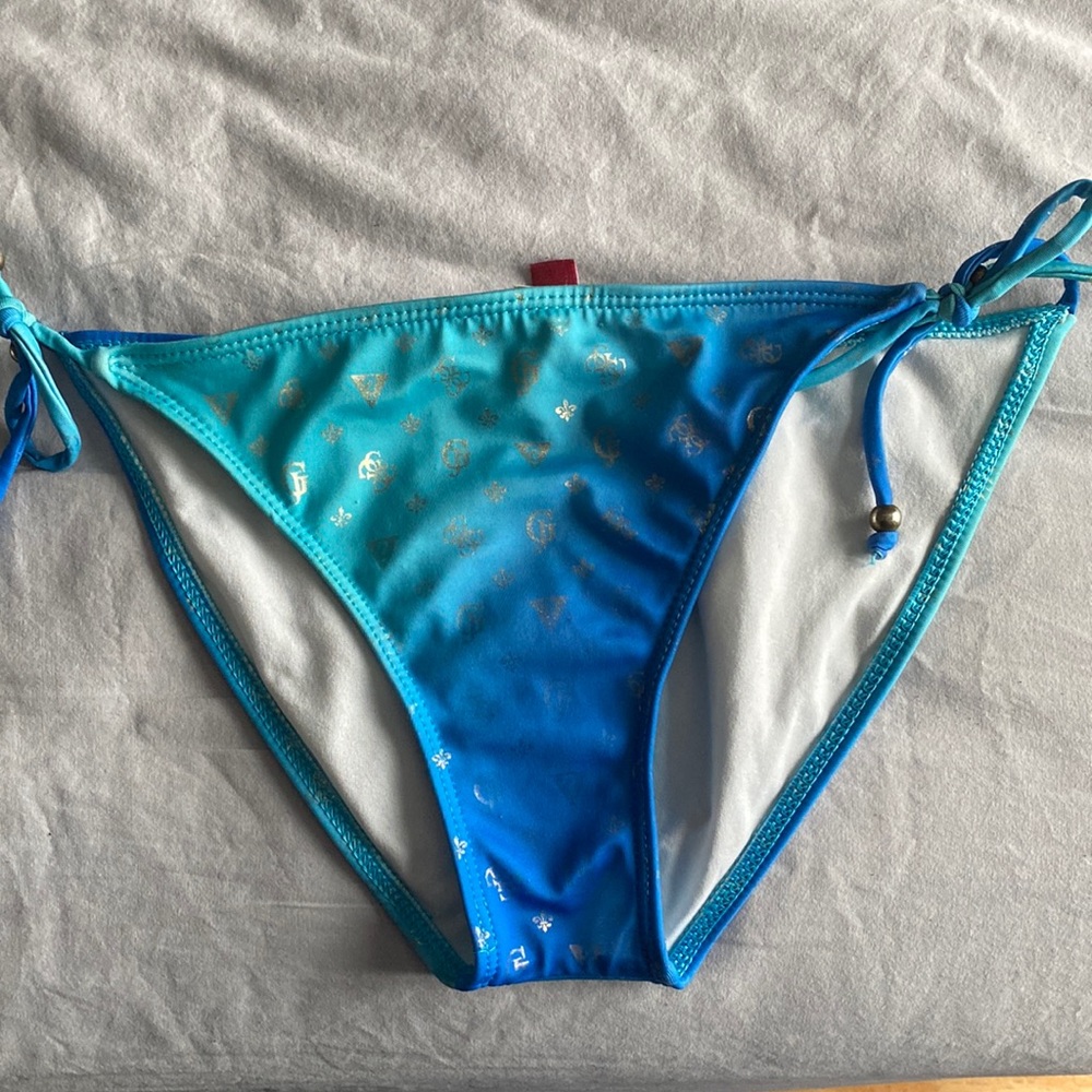 Guess bikini bottom